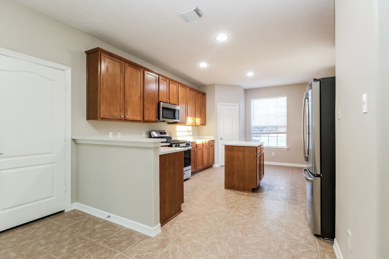 2,440/Mo, 29127 Hidden Lake Ct Magnolia, TX 77354 Kitchen View 2