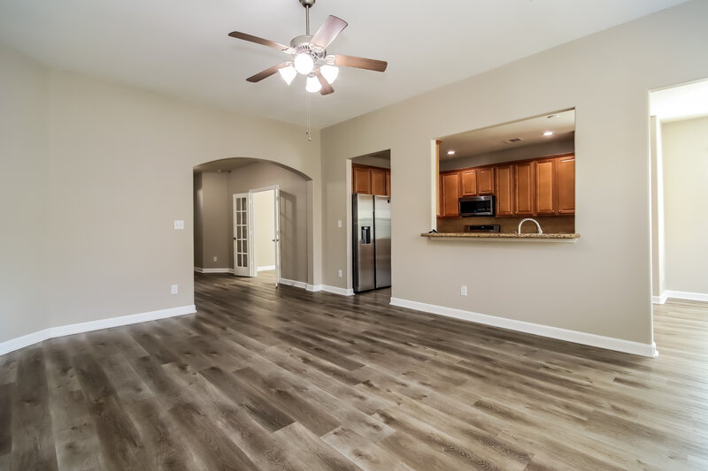 2,675/Mo, 15119 Sun Glaze Ct Humble, TX 77346 Living Room View 2