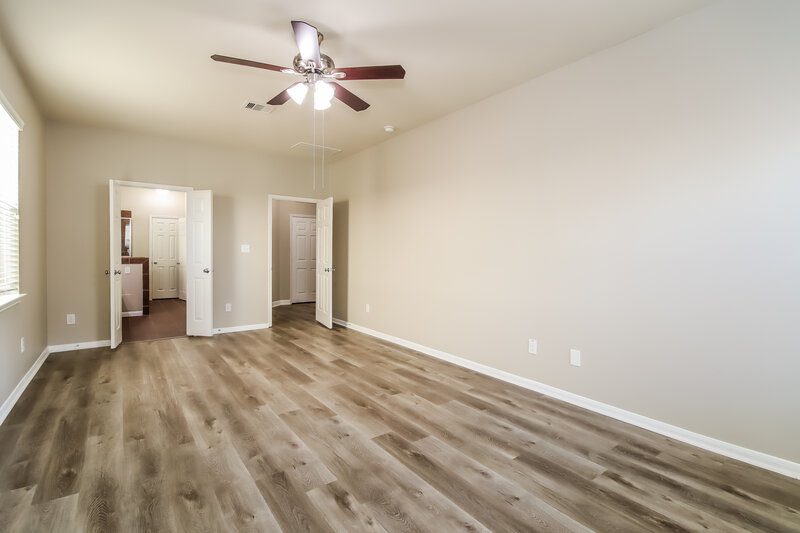 2,675/Mo, 15119 Sun Glaze Ct Humble, TX 77346 Main Bedroom View 2