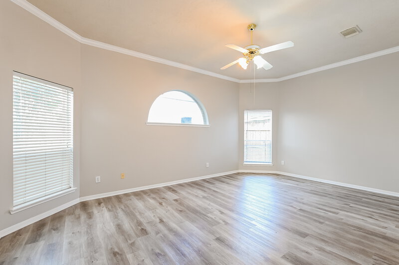 0/Mo, 2634 Vermillion Rd Seabrook, TX 77586 Main Bedroom View