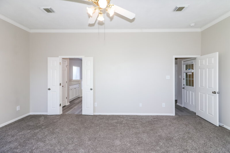 2,855/Mo, 2634 Vermillion Rd Seabrook, TX 77586 Main Bedroom View 2