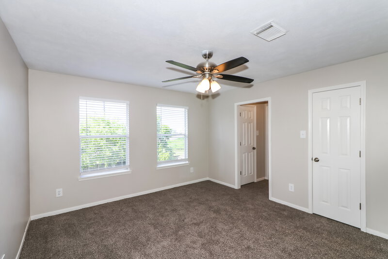 2,855/Mo, 2634 Vermillion Rd Seabrook, TX 77586 Bedroom View