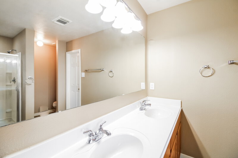 2,680/Mo, 24511 Cornell Park Ln Katy, TX 77494 Main Bathroom View