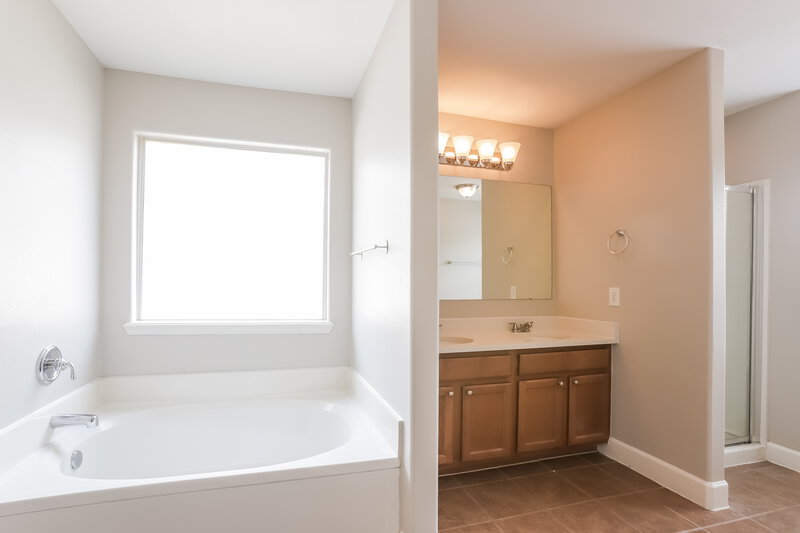 2,785/Mo, 11743 Edenstone Dr Cypress, TX 77429 Master Bathroom View