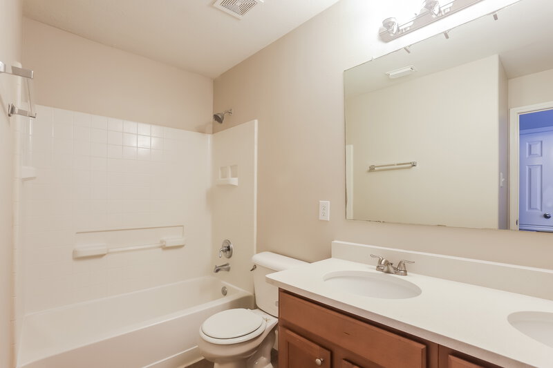 2,785/Mo, 11743 Edenstone Dr Cypress, TX 77429 Bathroom View