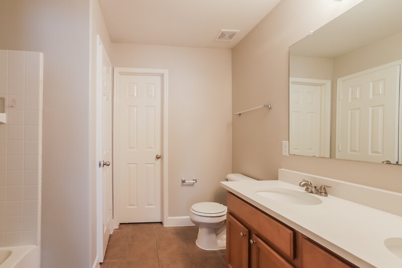 2,785/Mo, 11743 Edenstone Dr Cypress, TX 77429 Bathroom View 2