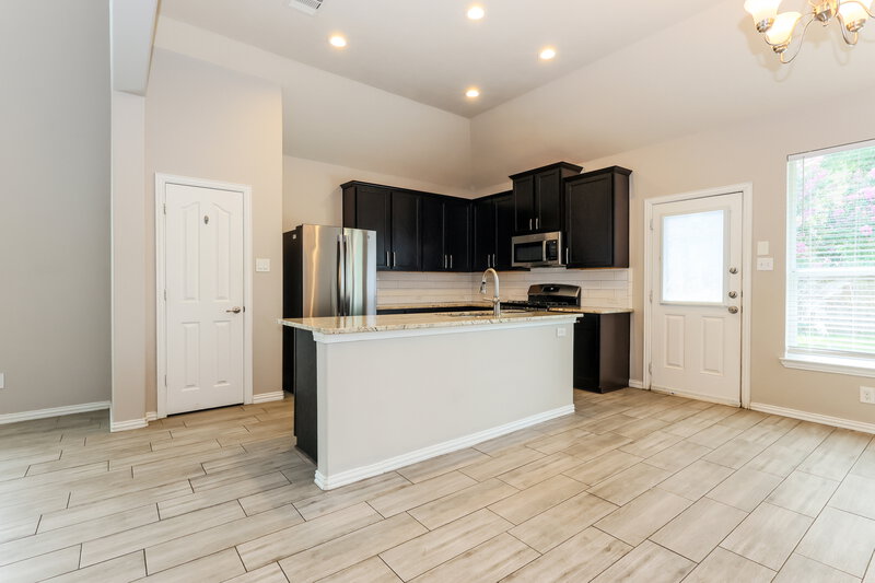 2,165/Mo, 28923 Hidden Lk W Magnolia, TX 77354 Dining Room View