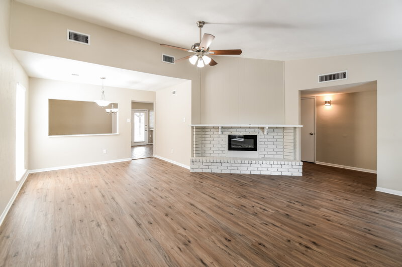 1,865/Mo, 431 Lee Dr Richmond, TX 77469 Living Room View