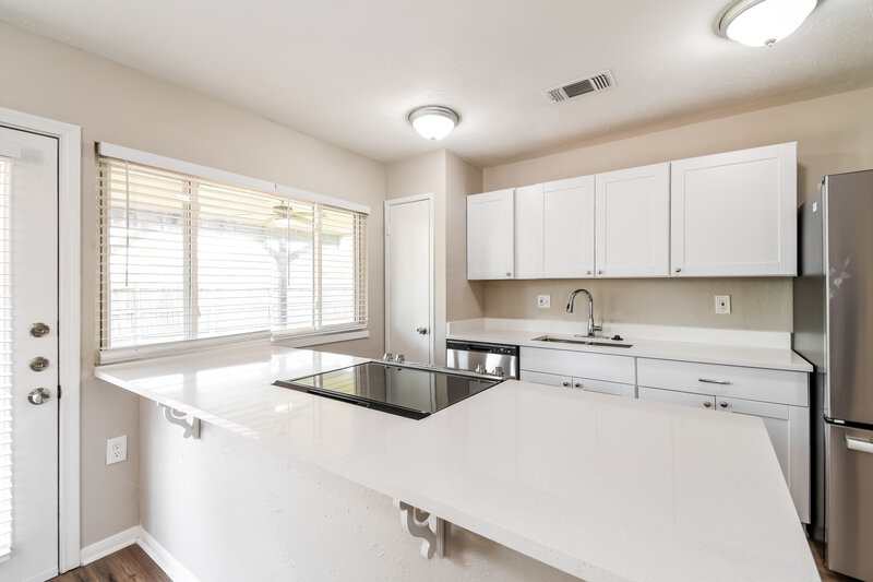 1,865/Mo, 431 Lee Dr Richmond, TX 77469 Kitchen View 2