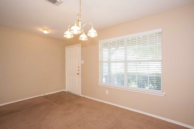 2,370/Mo, 8223 Wainwright Way Rosharon, TX 77583 Breakfast Nook View 2