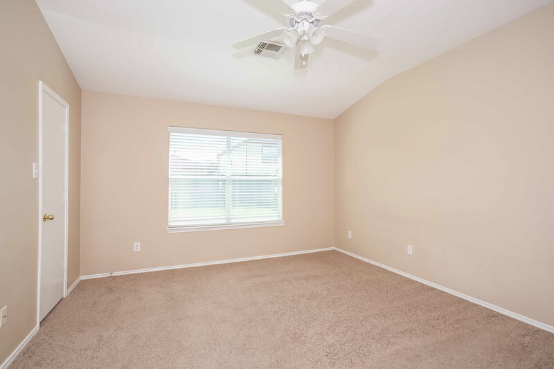 2,370/Mo, 8223 Wainwright Way Rosharon, TX 77583 Bedroom View 7