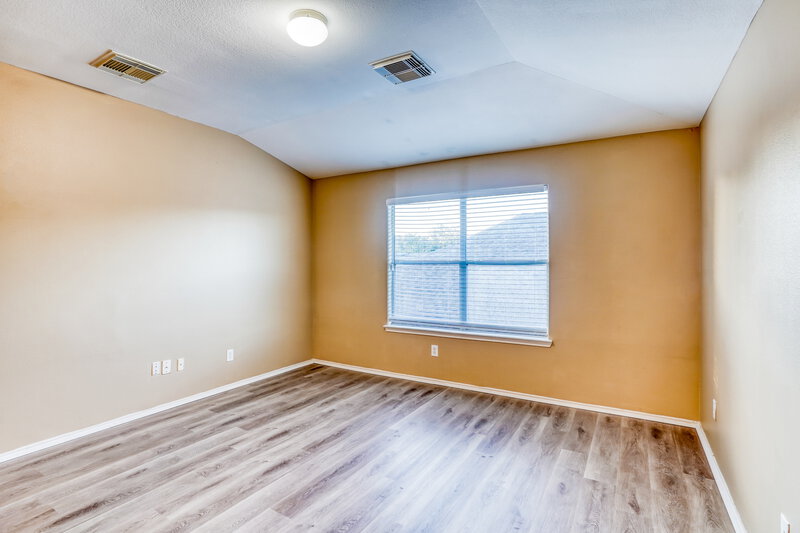 2,270/Mo, 8223 Wainwright Way Rosharon, TX 77583 Bedroom View 3