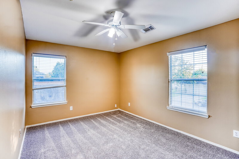 2,270/Mo, 8223 Wainwright Way Rosharon, TX 77583 Bedroom View 4