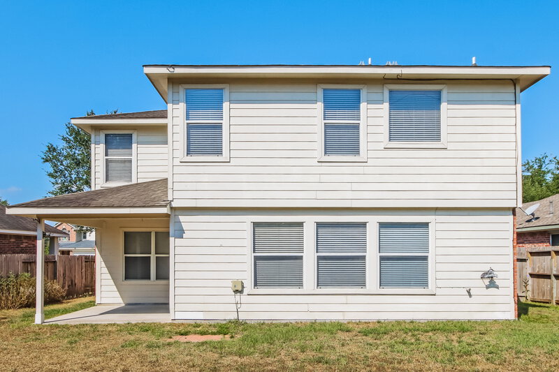 1,815/Mo, 32327 Willow Creek Park Conroe, TX 77385 Rear View