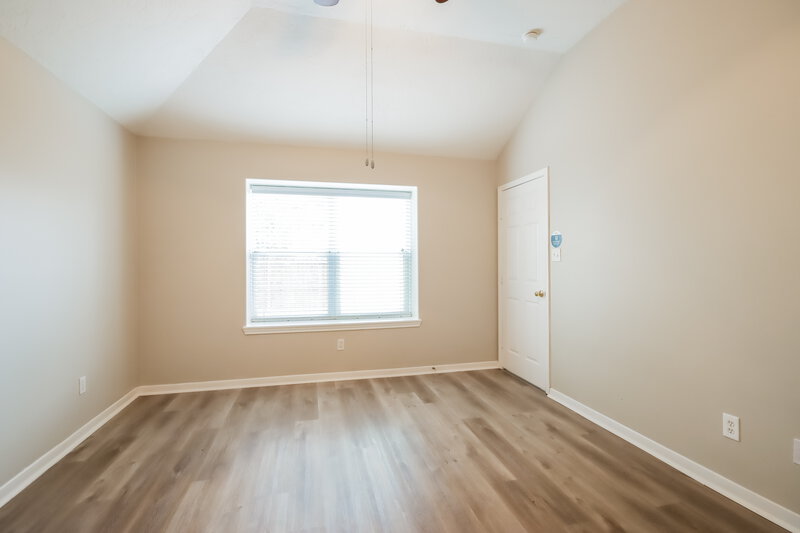 1,590/Mo, 16901 Canary St Conroe, TX 77385 Main Bedroom View 2