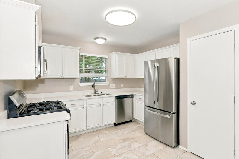 1,875/Mo, 1842 Strongs Ct Katy, TX 77449 Kitchen View