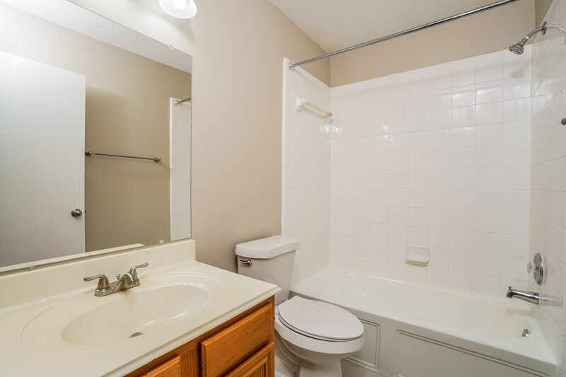 1,880/Mo, 1842 Strongs Ct Katy, TX 77449 Bathroom View
