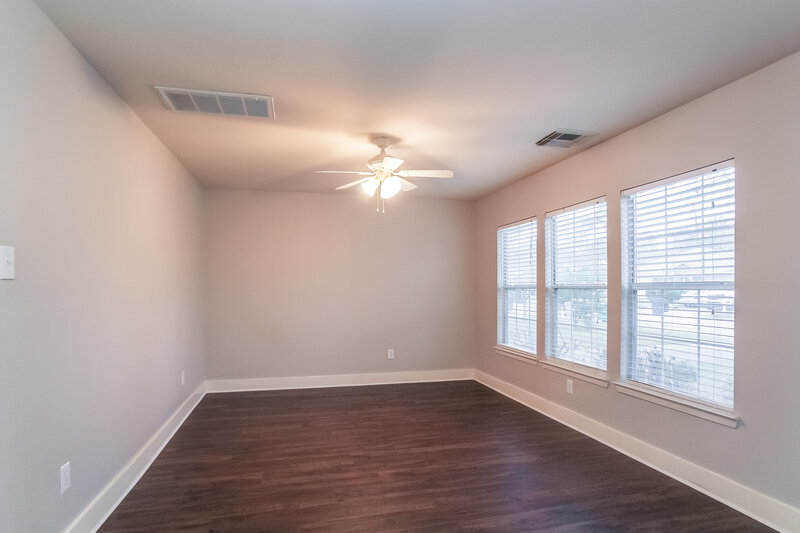 1,855/Mo, 423 Laurel Timbers Dr Humble, TX 77339 Living Room View