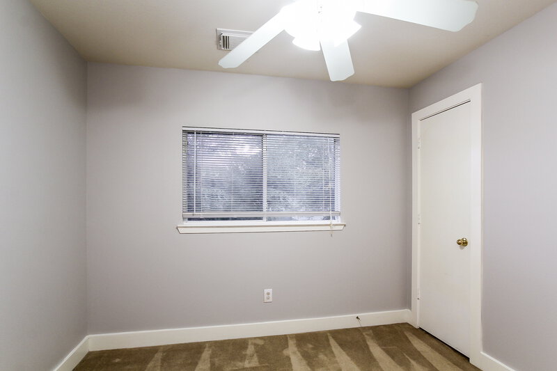 1,855/Mo, 423 Laurel Timbers Dr Humble, TX 77339 Bedroom View 3
