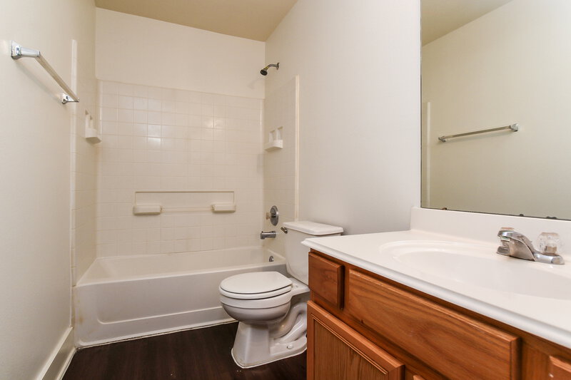 1,855/Mo, 423 Laurel Timbers Dr Humble, TX 77339 Bathroom View