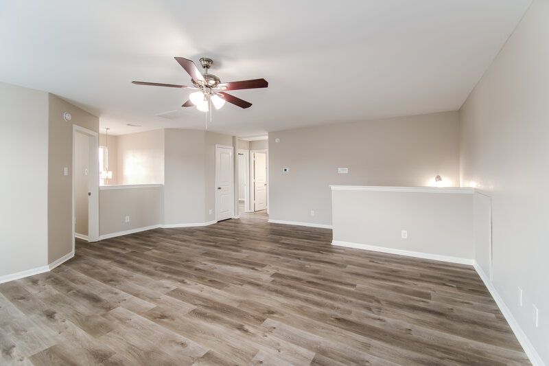 1,965/Mo, 323 Ginseng Ln Crosby, TX 77532 Loft View