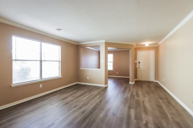 2,520/Mo, 8119 Sanders Forest Ct Humble, TX 77338 Living Room View