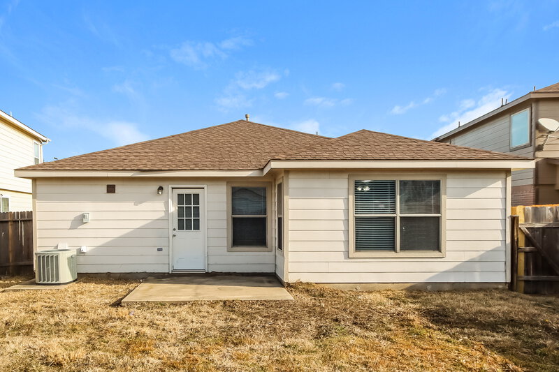 2,520/Mo, 8119 Sanders Forest Ct Humble, TX 77338 Rear View