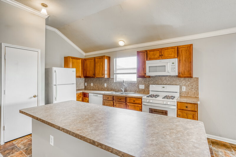 1,870/Mo, 5811 Ridgebluff Ln Katy, TX 77449 Kitchen View 2