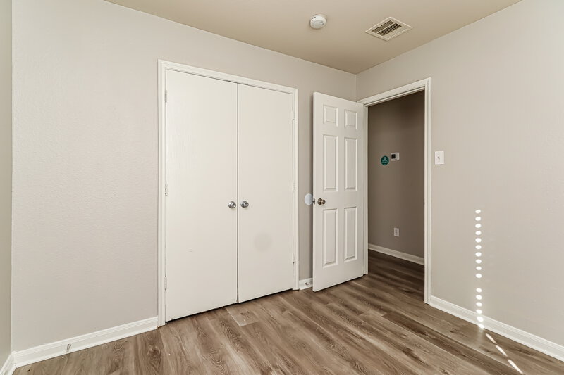 1,840/Mo, 2715 Skyview Glen Ct Houston, TX 77047 Bedroom View