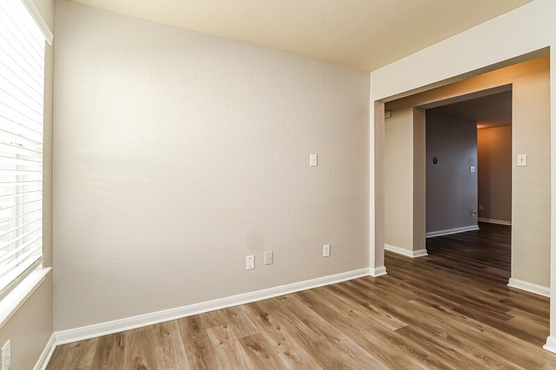 1,840/Mo, 2715 Skyview Glen Ct Houston, TX 77047 Bedroom View 3