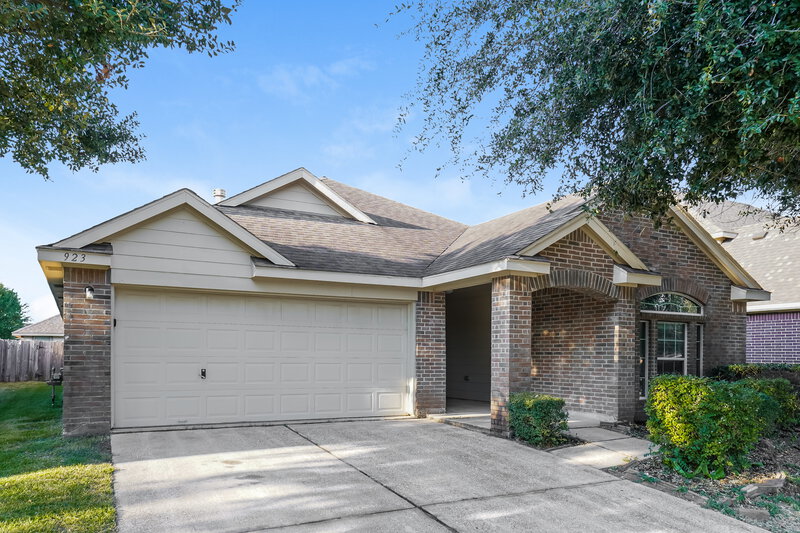 2,185/Mo, 923 Chad Baytown, TX 77521 Front View