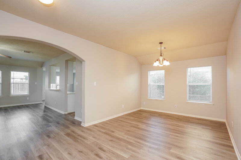 2,185/Mo, 923 Chad Baytown, TX 77521 Dining Room View