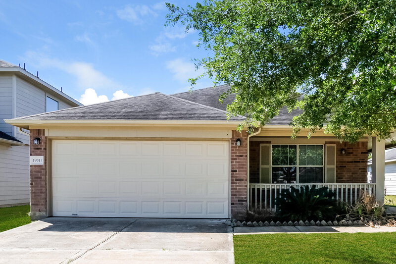 1,985/Mo, 19743 Cozy Cabbin Dr Katy, TX 77449 External View