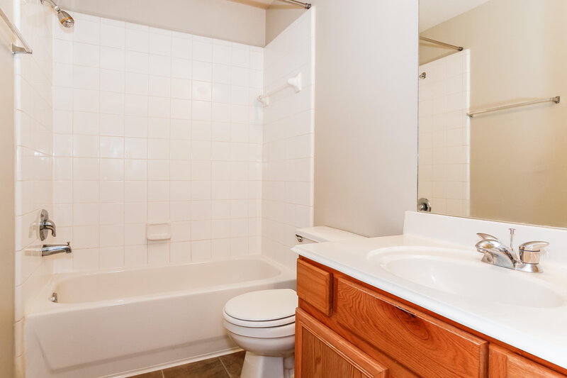 1,985/Mo, 19743 Cozy Cabbin Dr Katy, TX 77449 Master Bathroom View
