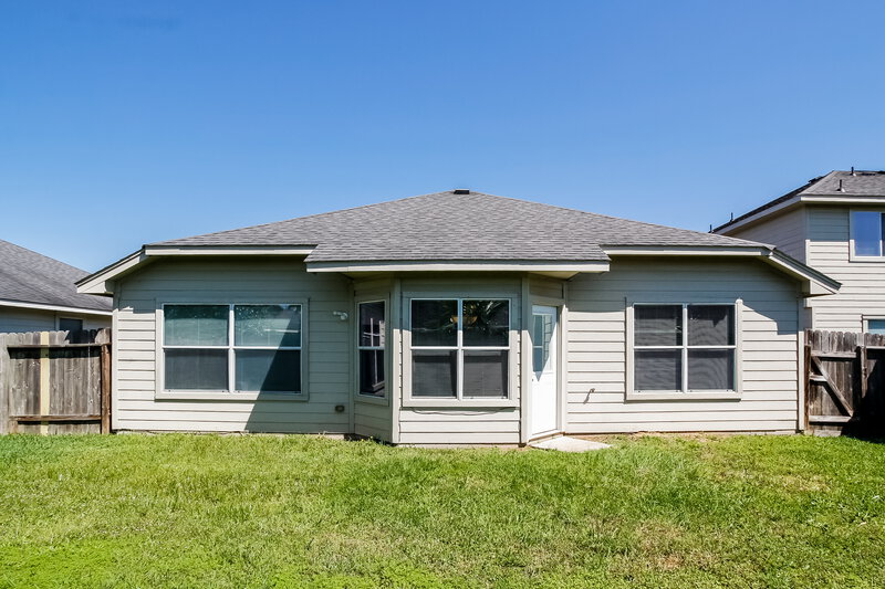 1,985/Mo, 19743 Cozy Cabbin Dr Katy, TX 77449 Rear View
