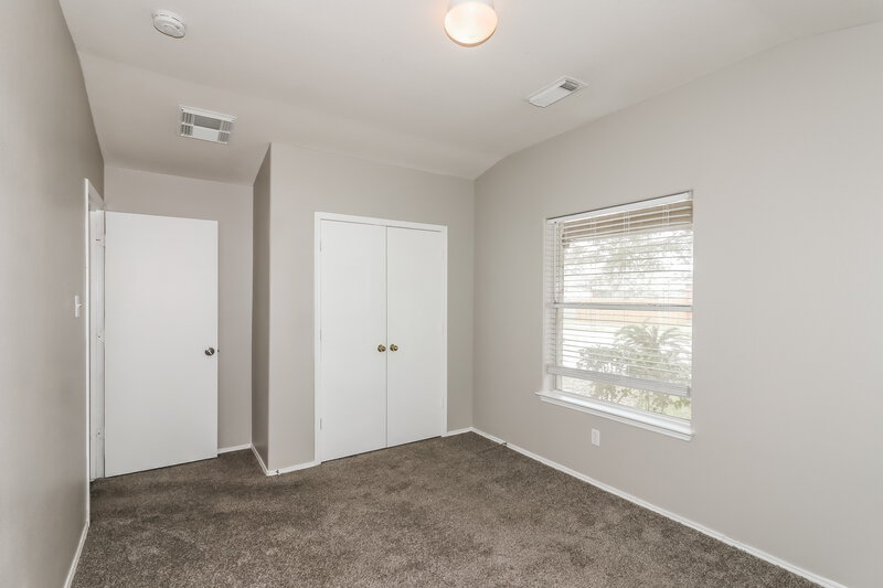 2,075/Mo, 214 Kestrel Ln Rosharon, TX 77583 Bedroom View