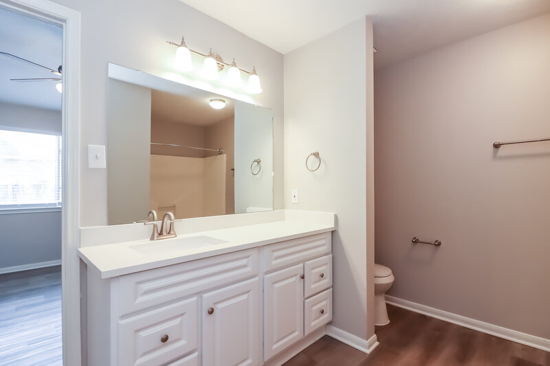 1,785/Mo, 4907 Winnipeg Blvd Richmond, TX 77469 Main Bathroom View