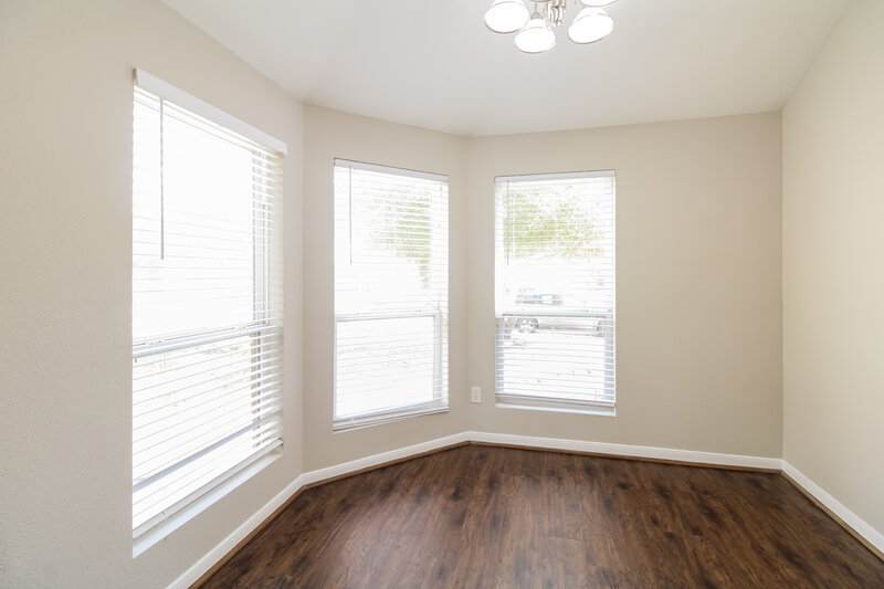 2,120/Mo, 11719 Downey Violet Ln Houston, TX 77044 Dining Room View