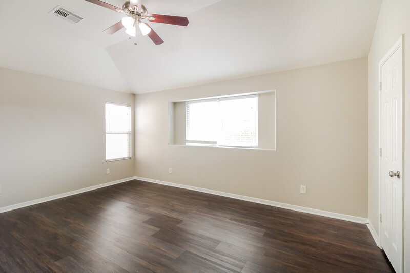 2,120/Mo, 11719 Downey Violet Ln Houston, TX 77044 Main Bedroom View