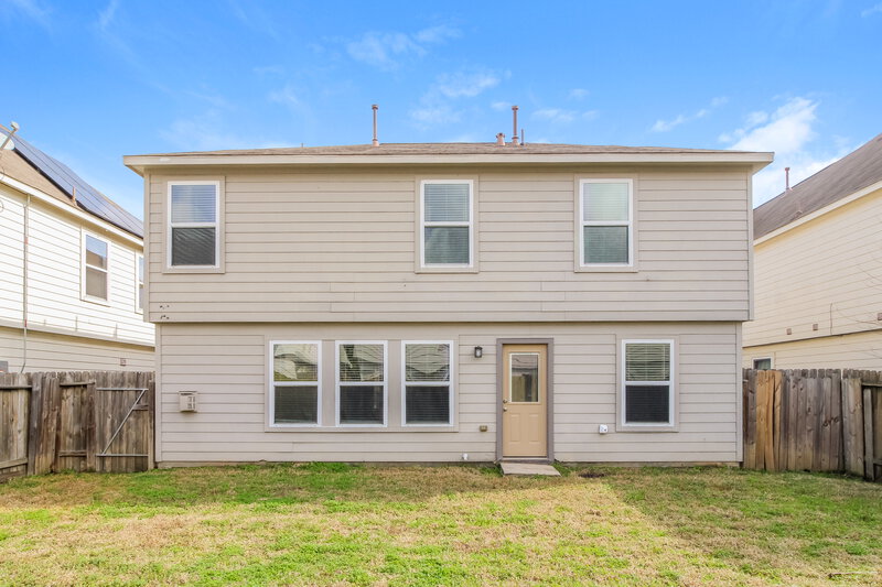 2,120/Mo, 11719 Downey Violet Ln Houston, TX 77044 Rear View