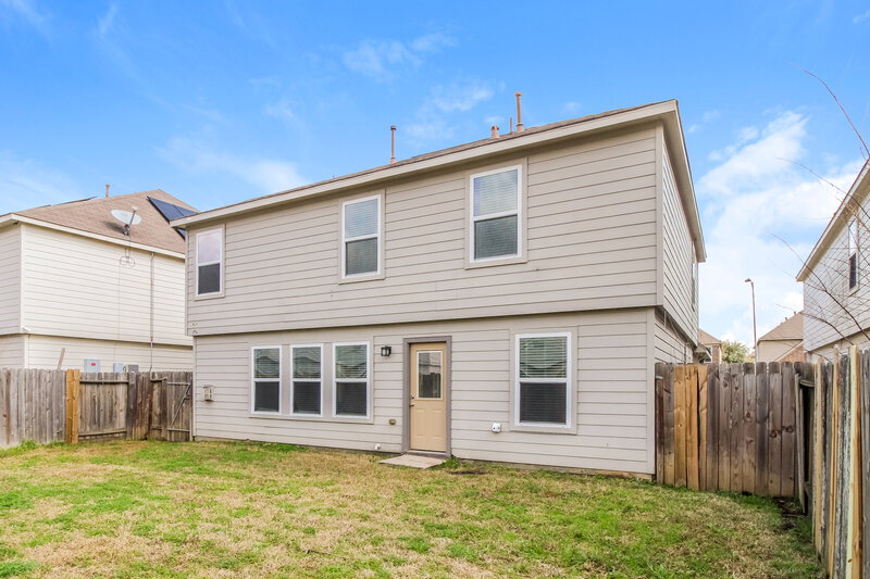 2,120/Mo, 11719 Downey Violet Ln Houston, TX 77044 Rear View 2