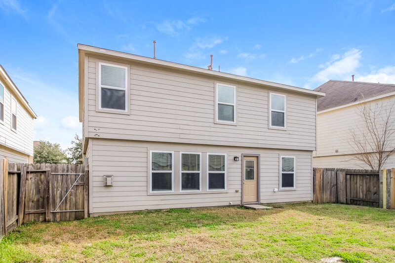 2,120/Mo, 11719 Downey Violet Ln Houston, TX 77044 Rear View 3