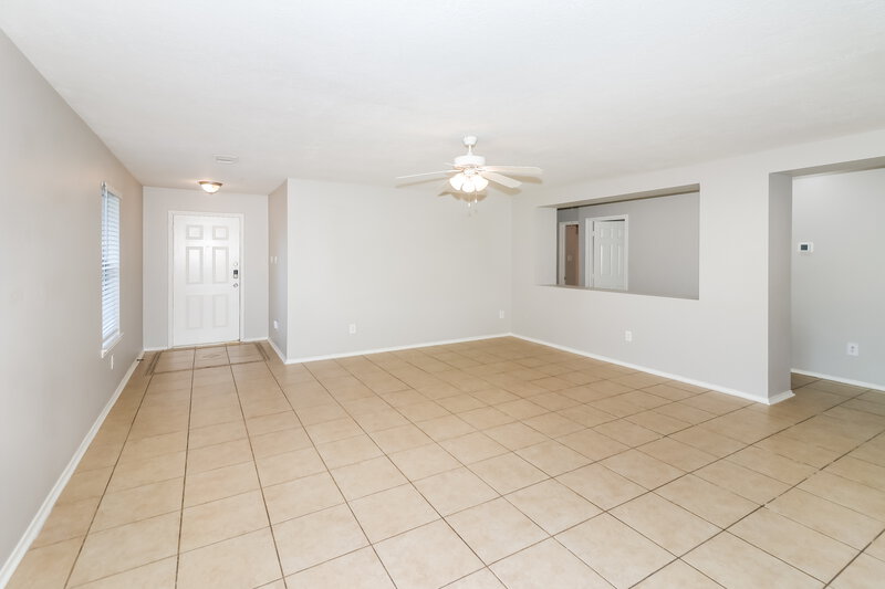 1,780/Mo, 3306 Coldwater Canyon Ln Katy, TX 77449 Living Room View