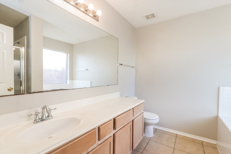 1,780/Mo, 3306 Coldwater Canyon Ln Katy, TX 77449 Main Bathroom View