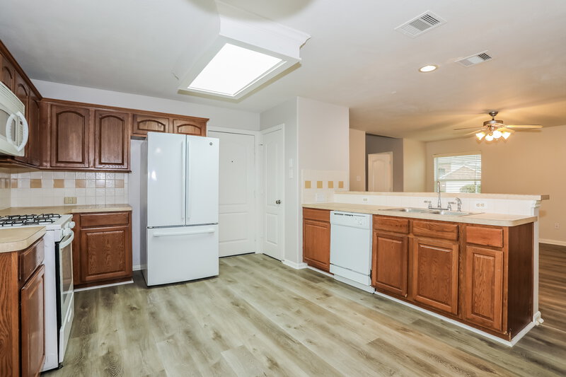 2,185/Mo, 12803 Ravens Glen Ct Cypress, TX 77429 Kitchen View