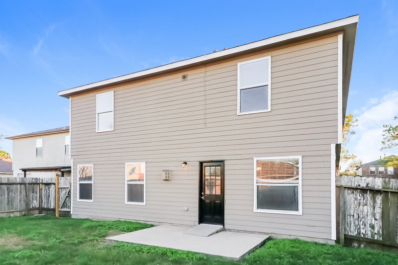 1,930/Mo, 619 Hawthorne Pasture Rd Rosenberg, TX 77471 Rear View