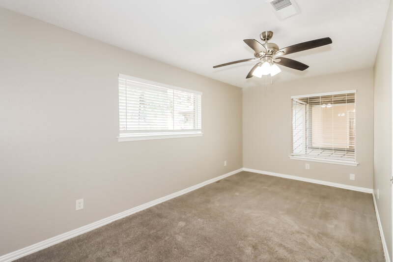 1,830/Mo, 707 Nautilus St Crosby, TX 77532 Bedroom View 2