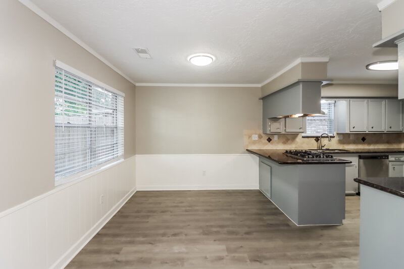 2,605/Mo, 22307 Walnut Valley Dr Spring, TX 77389 Living Room View 2