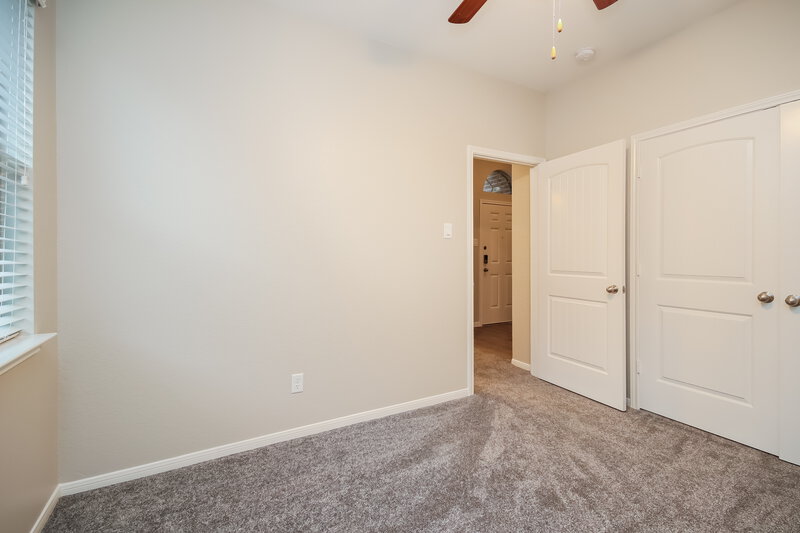 2,190/Mo, 123 Pike Mill Pl Montgomery, TX 77316 Bedroom View 2
