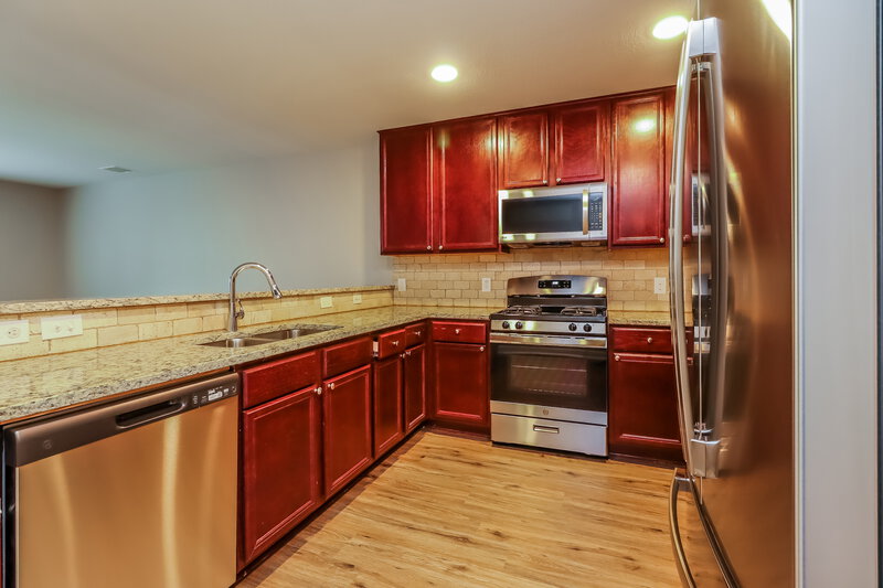 2,365/Mo, 9952 Swallow Dr Conroe, TX 77385 Kitchen View